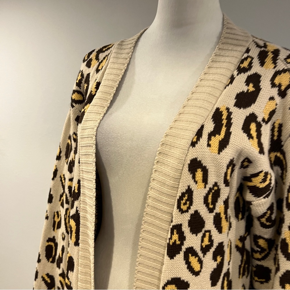 Leopard Print Open Front Cardigan‎ Sweater - Picture 2 of 12